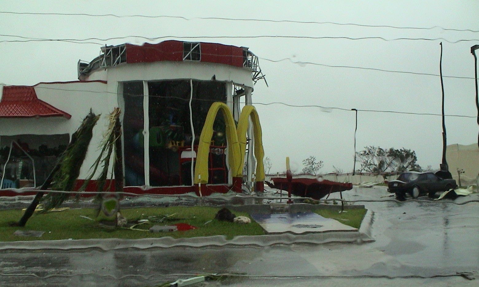 Paso del huracán Wilma en Cancún, 2005